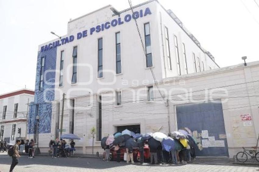 PSICOLOGÍA . MANIFESTACIÓN