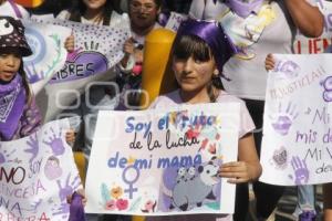 TEXMELUCAN . MANIFESTACIÓN 8M