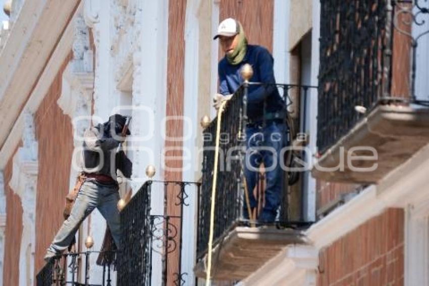 TLAXCALA . COLOCACIÓN DE VALLAS
