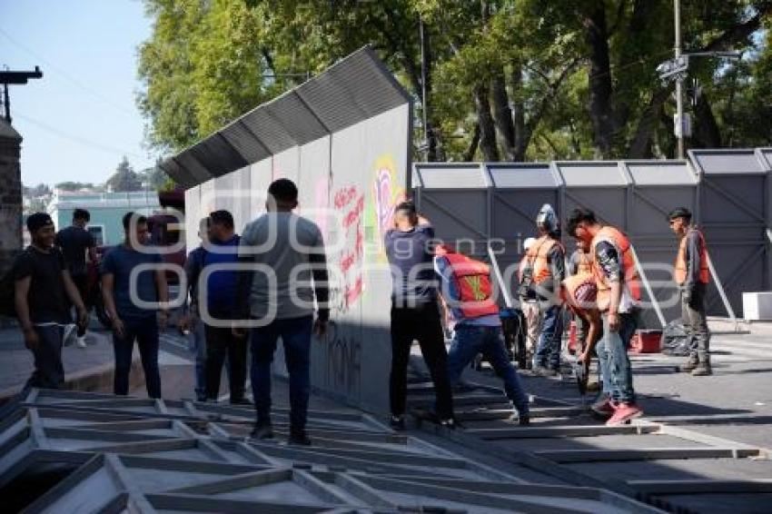 TLAXCALA . COLOCACIÓN DE VALLAS