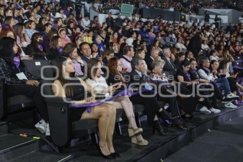 AYUNTAMIENTO . MUJERES IMPARABLES