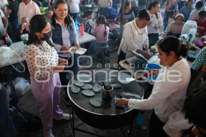 TLAXCALA . FERIA QUESADILLA Y TLACOYO