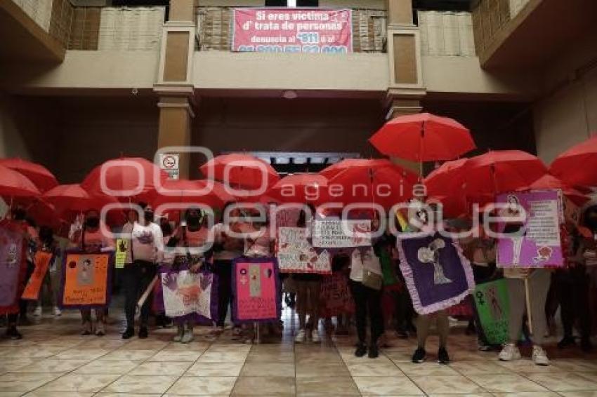 CHICAS DE LA 14