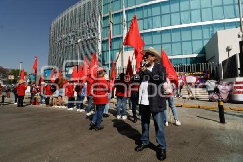 8M . 28 DE OCTUBRE