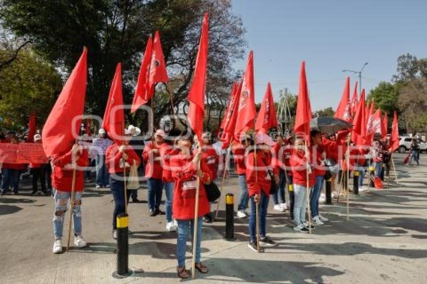8M . 28 DE OCTUBRE