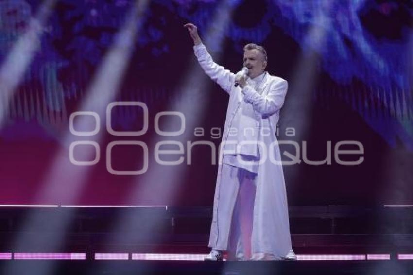 CONCIERTO . MIGUEL BOSÉ
