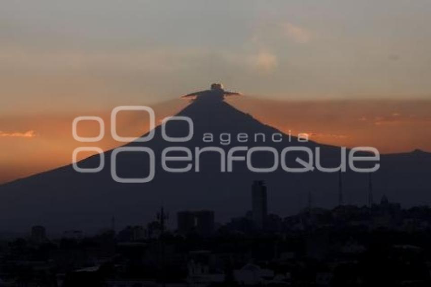 ATARDECER . VOLCÁN POPOCATÉPETL 