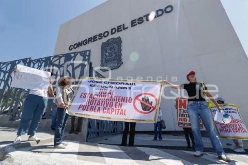 CONGRESO . MANIFESTACIÓN PARQUÍMETROS