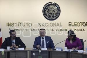 INE . SESIÓN EXTRAORDINARIA