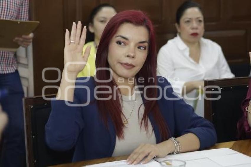 REGIDORES . COMISIÓN DE GOBERNACIÓN