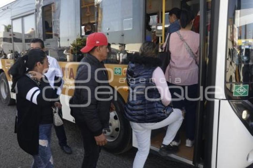 OPERATIVO . TAXIS PIRATAS