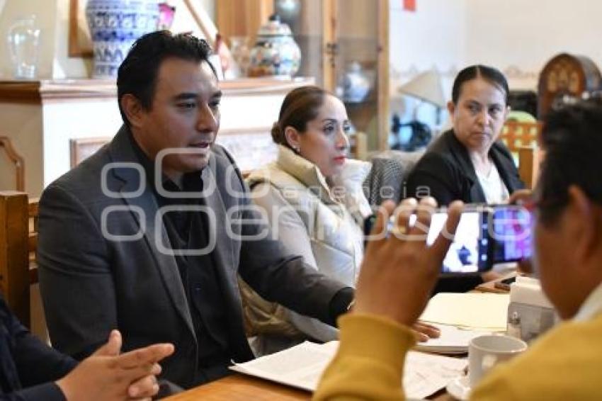 TLAXCALA . DENUNCIA PADRES DE FAMILIA