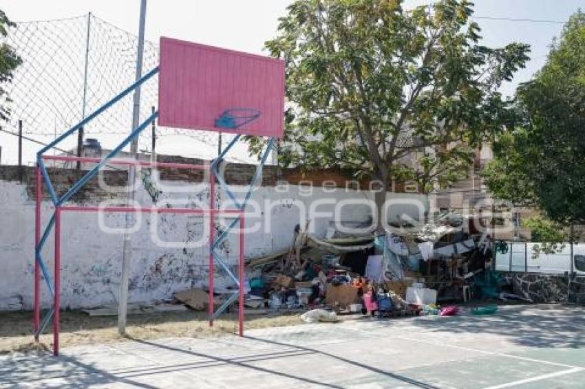 CANCHA DEPORTIVA . INDIGENTE