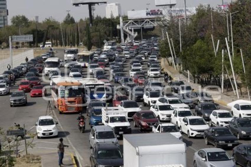 MANIFESTACIÓN TRANSPORTE IRREGULAR . TRÁFICO