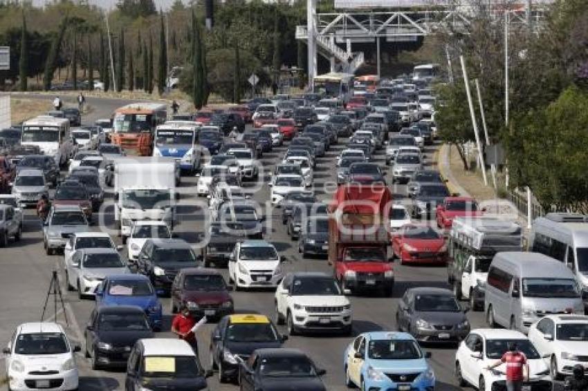 MANIFESTACIÓN TRANSPORTE IRREGULAR . TRÁFICO