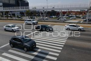 VÍA ATLIXCÁYOTL . PASO PEATONAL