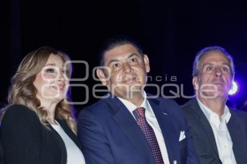 GOBIERNO ESTATAL . FERIA DE PUEBLA