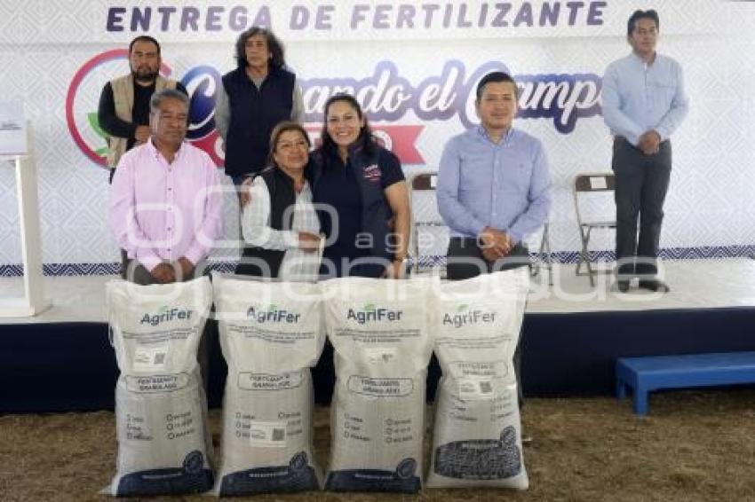 SAN ANDRÉS CHOLULA . ENTREGA FERTILIZANTE