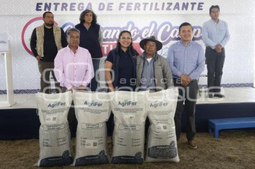 SAN ANDRÉS CHOLULA . ENTREGA FERTILIZANTE