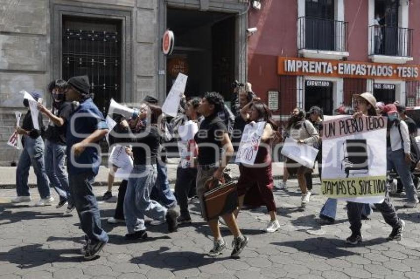 MANIFESTACIÓN ESTUDIANTES