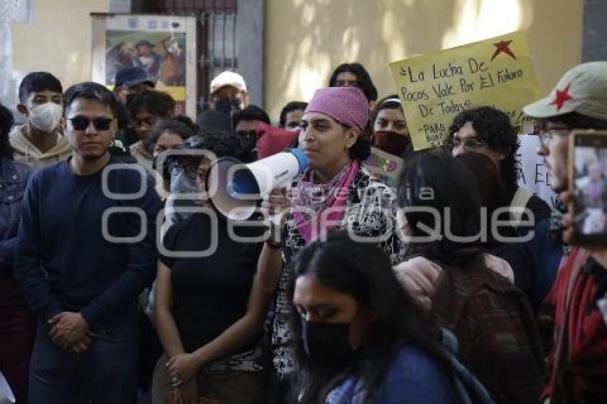 MANIFESTACIÓN ESTUDIANTES