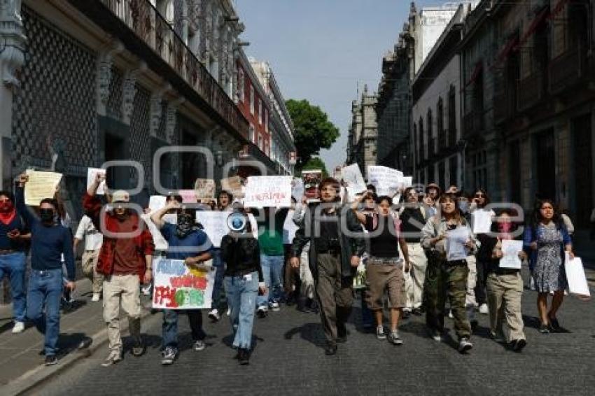 MANIFESTACIÓN ESTUDIANTES