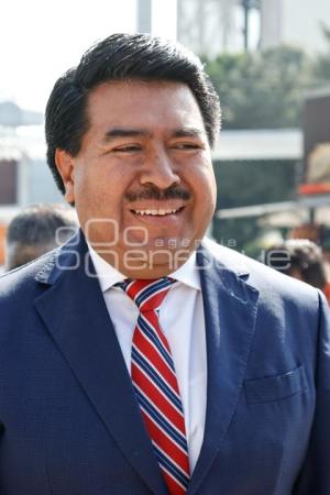 JAVIER AQUINO