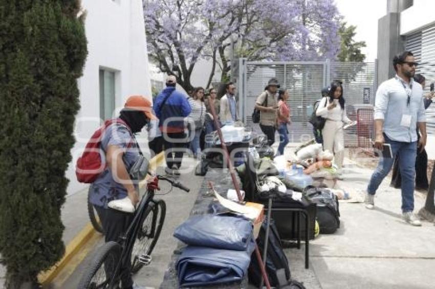 BUAP . ENTREGA DE INSTALACIONES