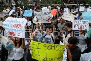 MANIFESTACIÓN ESTUDIANTES BUAP