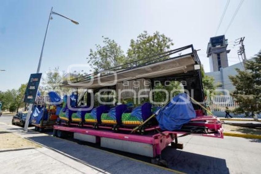 FERIA DE PUEBLA . JUEGOS MECÁNICOS