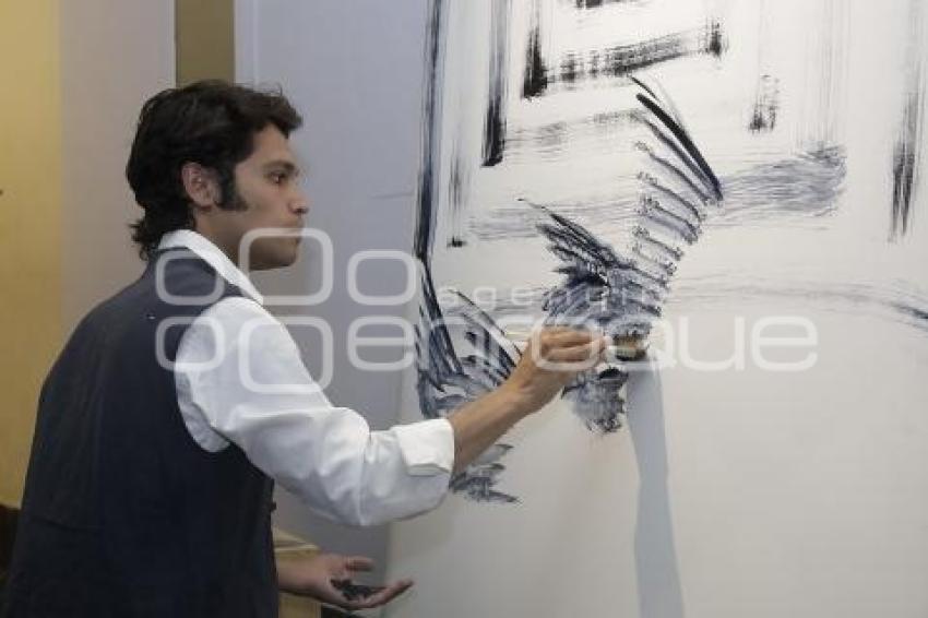 EXPOSICIÓN . LABERINTOS