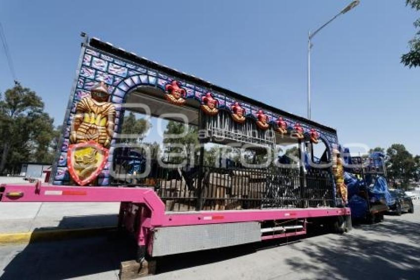 FERIA DE PUEBLA . JUEGOS MECÁNICOS