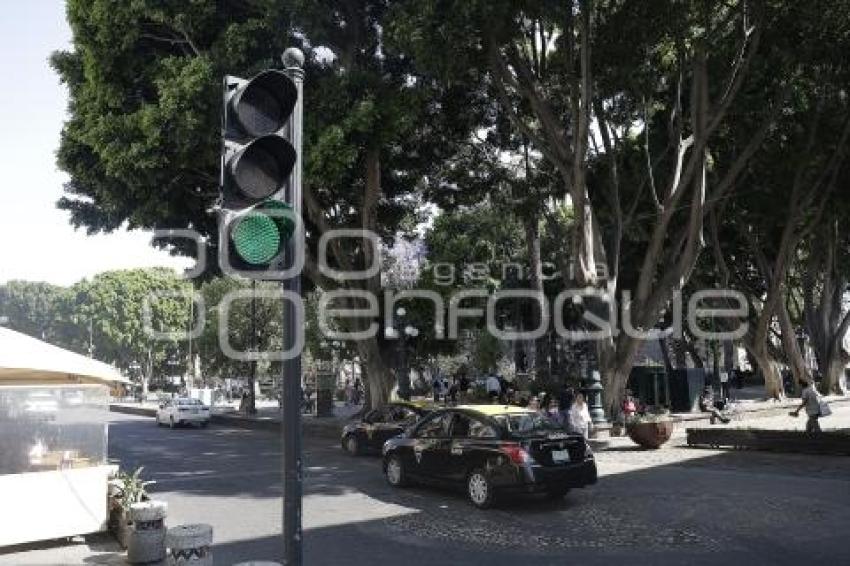 SEMÁFOROS