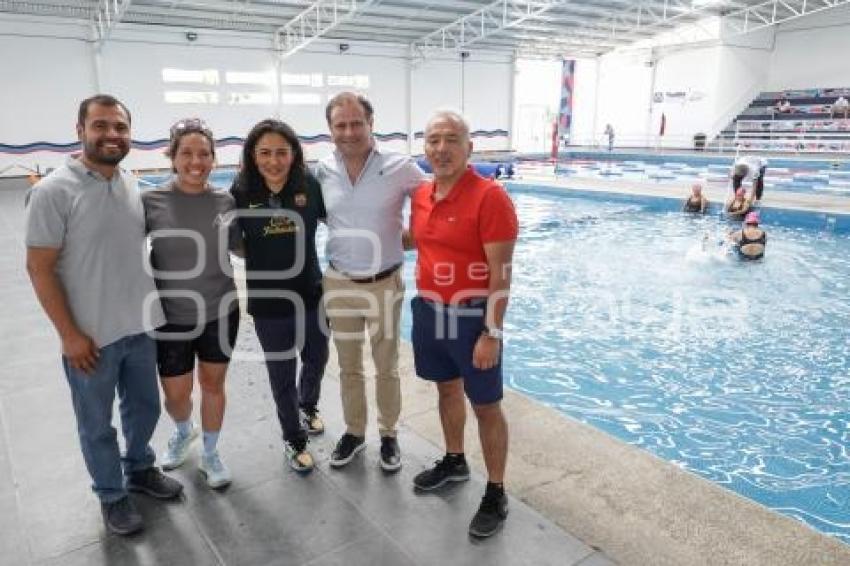 AYUNTAMIENTO . NATACIÓN PARA CIEGOS