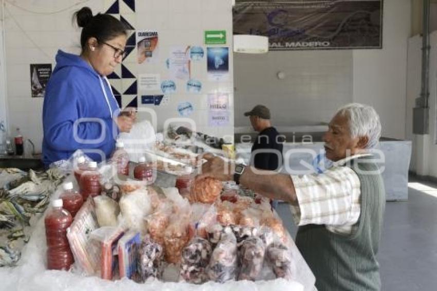 MERCADO DE PESCADOS Y MARISCOS