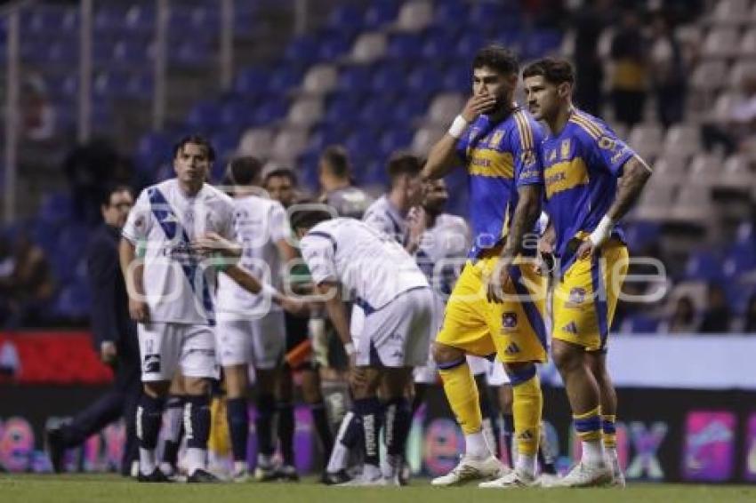 FÚTBOL . CLUB PUEBLA VS TIGRES
