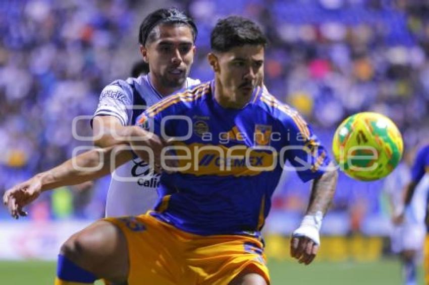 FÚTBOL . CLUB PUEBLA VS TIGRES