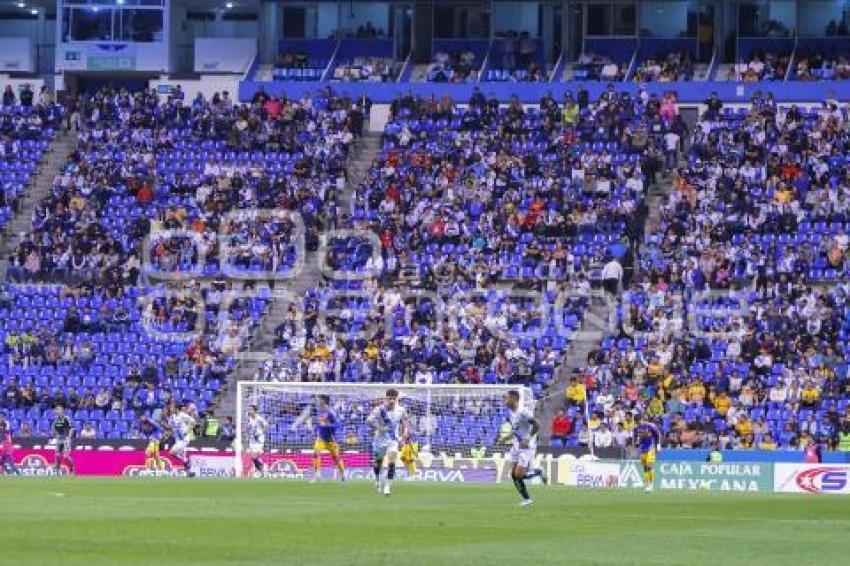 FÚTBOL . CLUB PUEBLA VS TIGRES