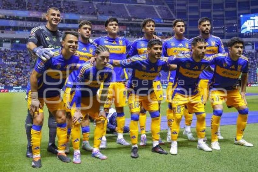 FÚTBOL . CLUB PUEBLA VS TIGRES