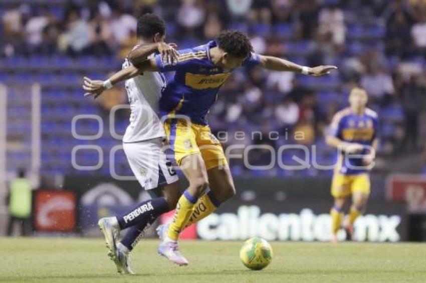 FÚTBOL . CLUB PUEBLA VS TIGRES