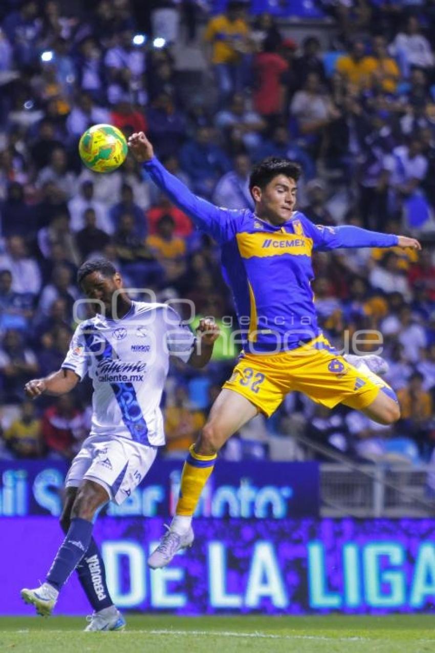 FÚTBOL . CLUB PUEBLA VS TIGRES