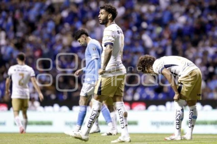 FÚTBOL . CRUZ AZUL VS PUMAS