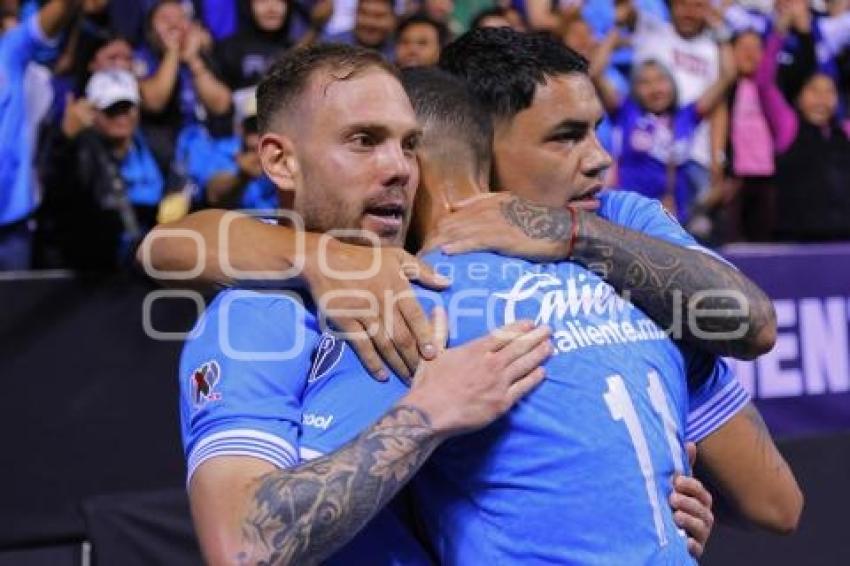 FÚTBOL . CRUZ AZUL VS PUMAS