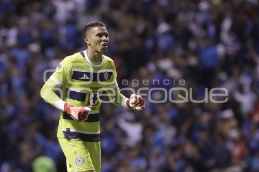 FÚTBOL . CRUZ AZUL VS PUMAS
