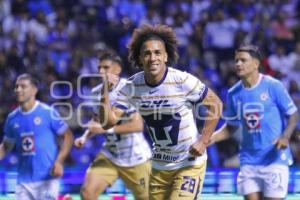 FÚTBOL . CRUZ AZUL VS PUMAS