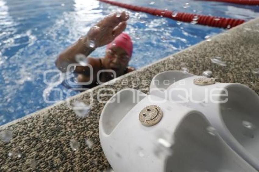 NATACIÓN PARA CIEGOS