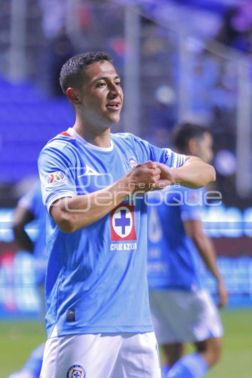 FÚTBOL . CRUZ AZUL VS PUMAS