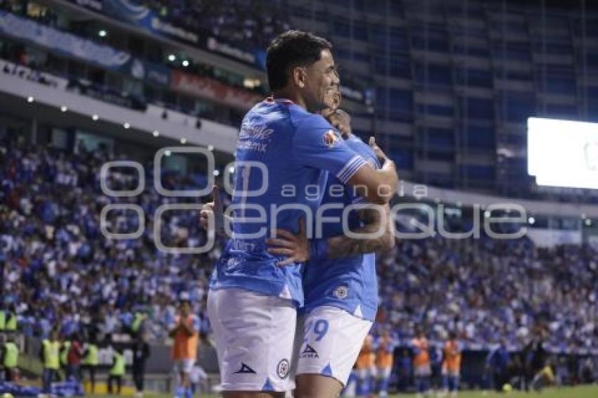 FÚTBOL . CRUZ AZUL VS PUMAS