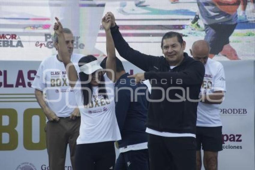 CLASE NACIONAL DE BOXEO