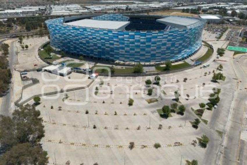 ESTADIOS . ESTACIONAMIENTO